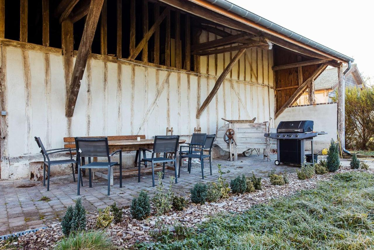 Studio Confortable, Parking Et Jardin Bucheres Luaran gambar
