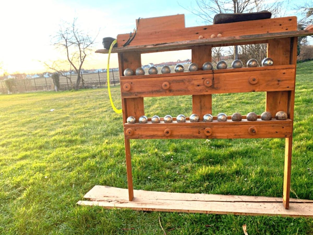 Studio Confortable, Parking Et Jardin Bucheres Luaran gambar