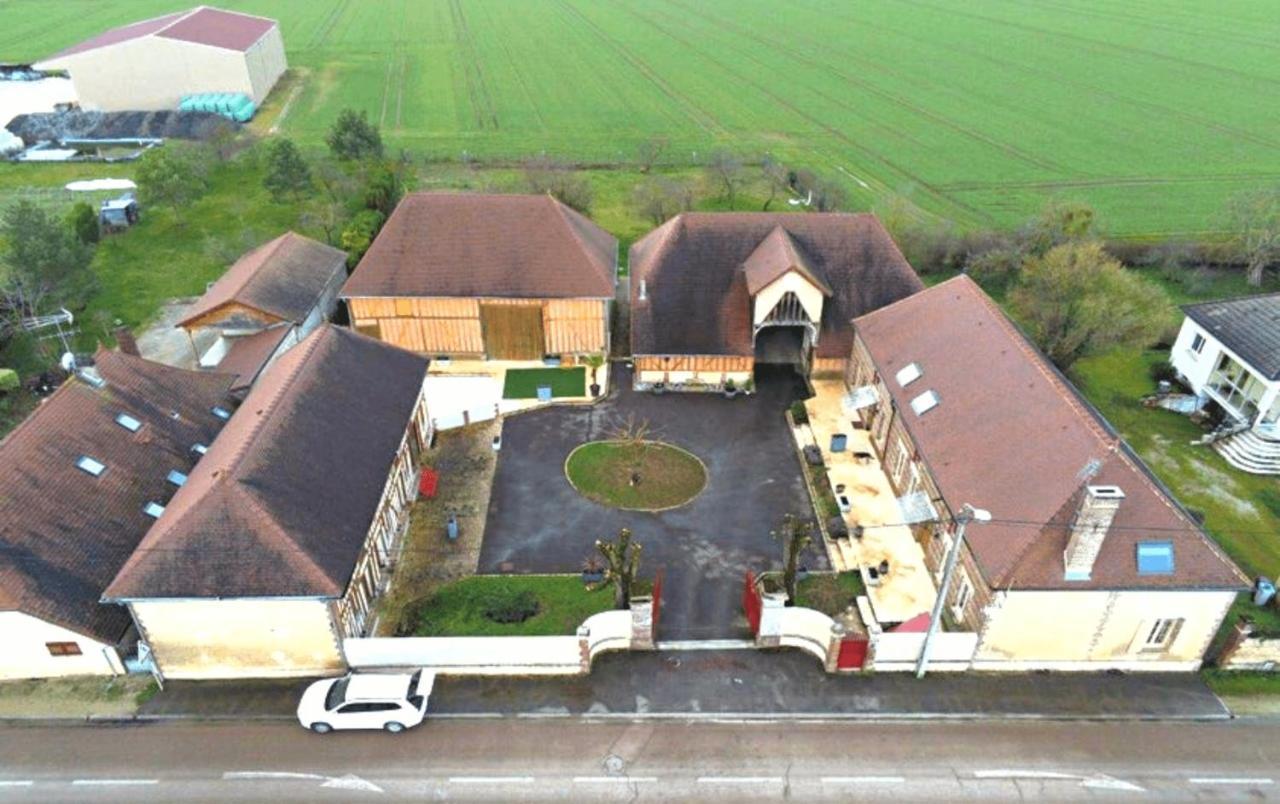 Studio Confortable, Parking Et Jardin Bucheres Luaran gambar
